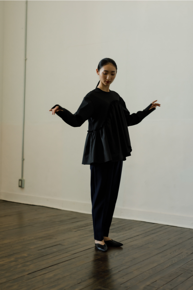Satin Frill pullover(Black)