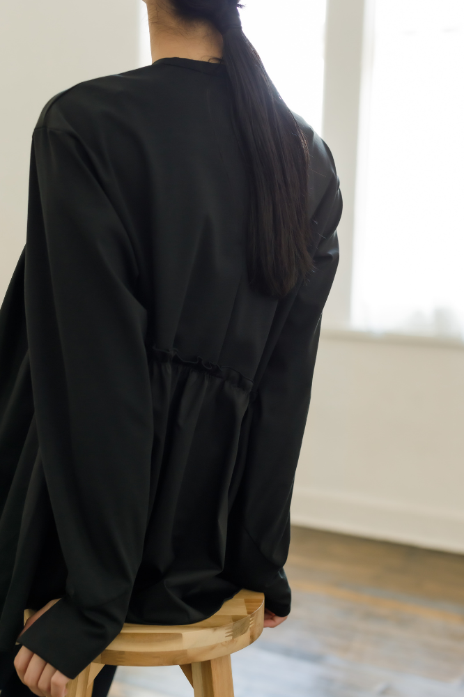 Satin Frill pullover(Black)