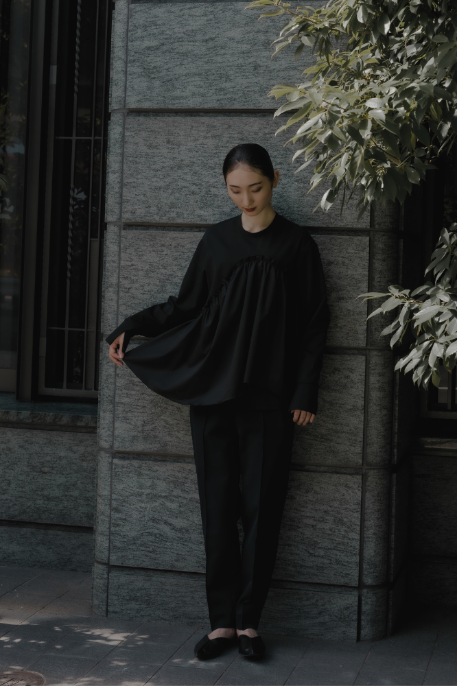 Satin Frill pullover(Black)