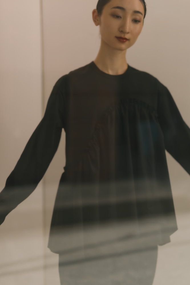 Satin Frill pullover(Black)
