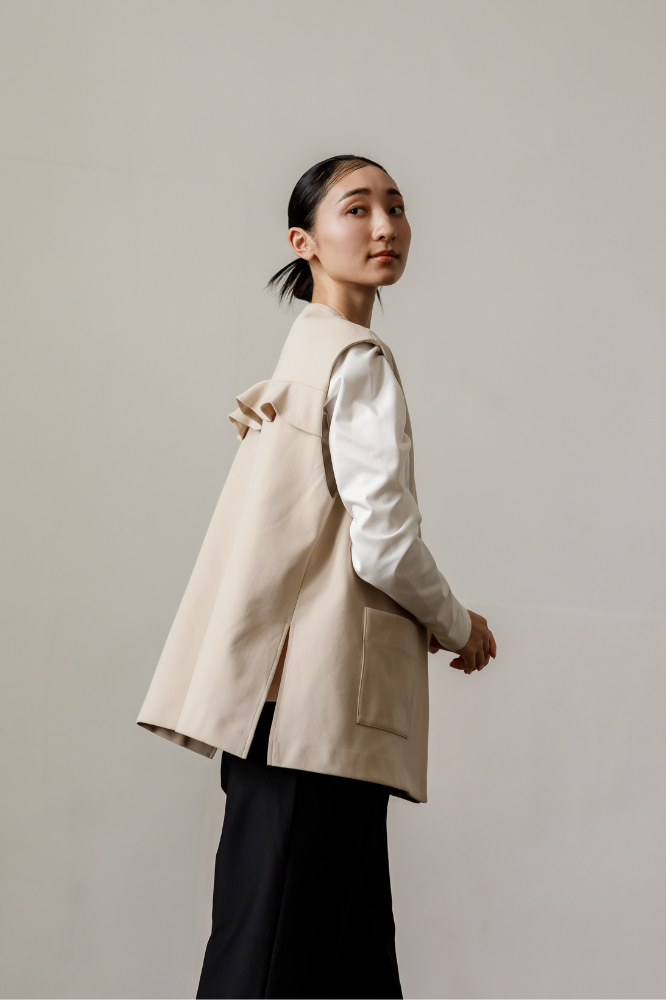 Frill vest(Beige)