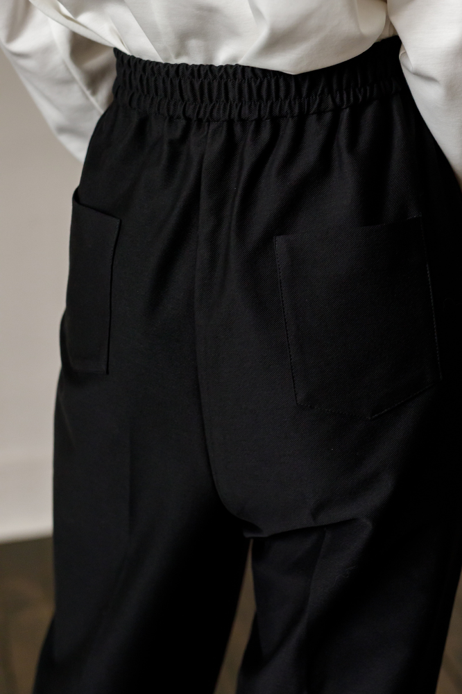 Handsome Straight pants(Black)