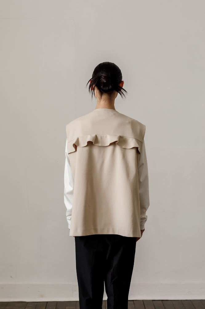 Frill vest(Beige)