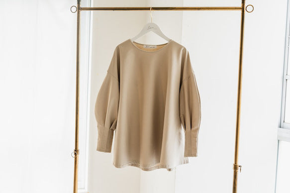 Flare tops(Beige)