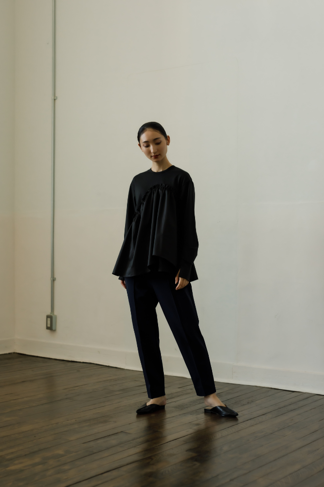 Satin Frill pullover(Black)