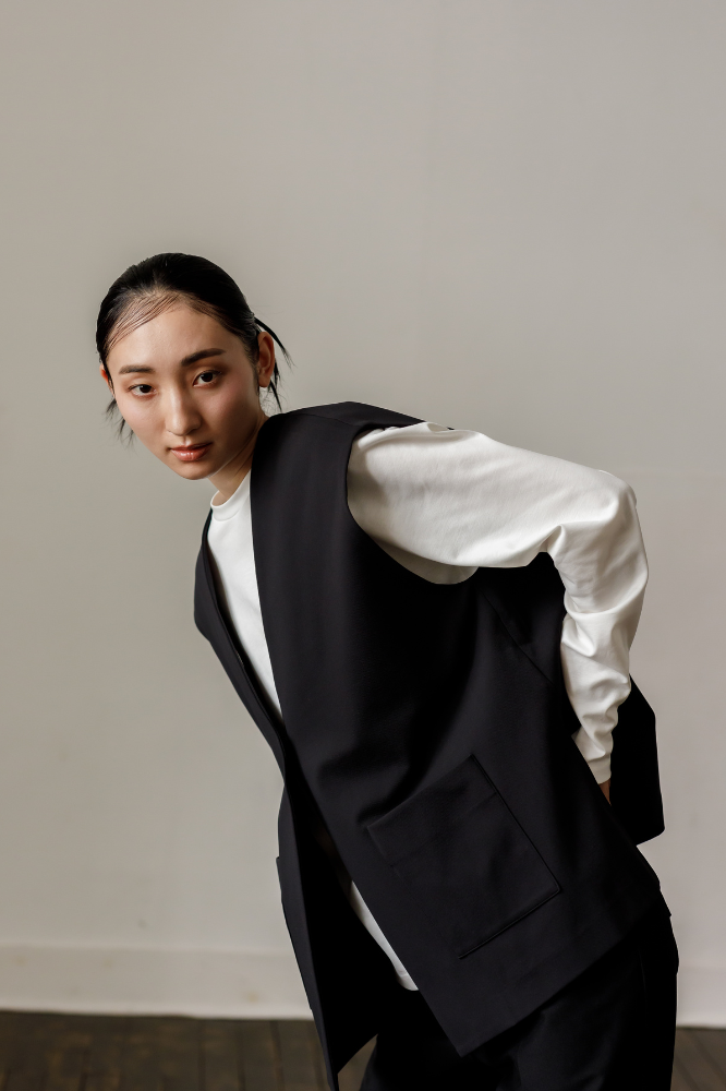Frill vest(Black)