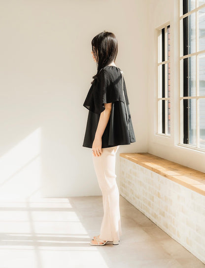 Cape blouse（Black）