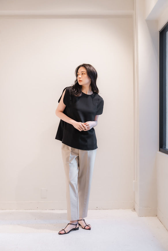 Tulip T-blouse （Black）