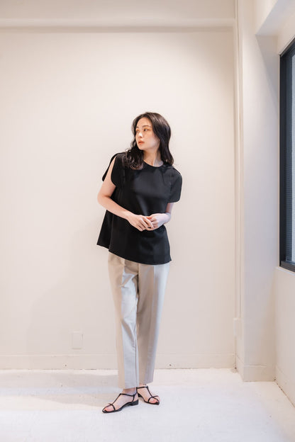 Tulip T-blouse （Black）
