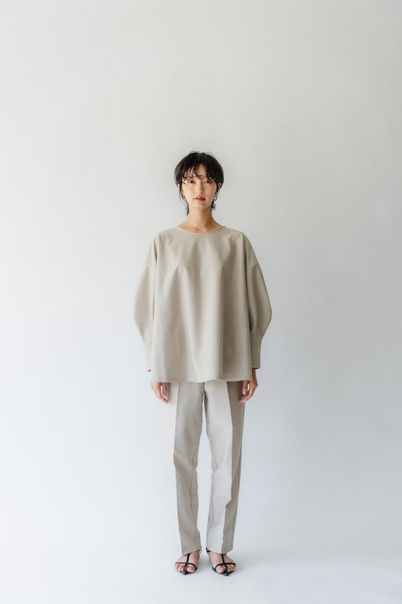 Flare tops（Beige）