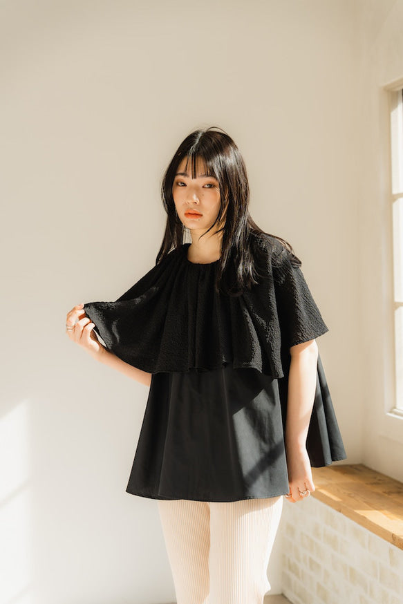 Cape blouse（Black）