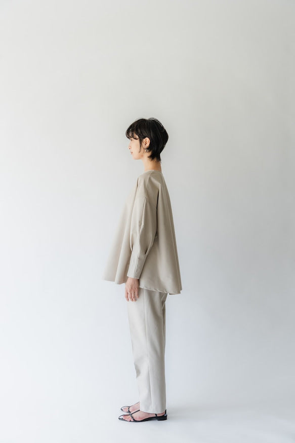 Flare tops（Beige）