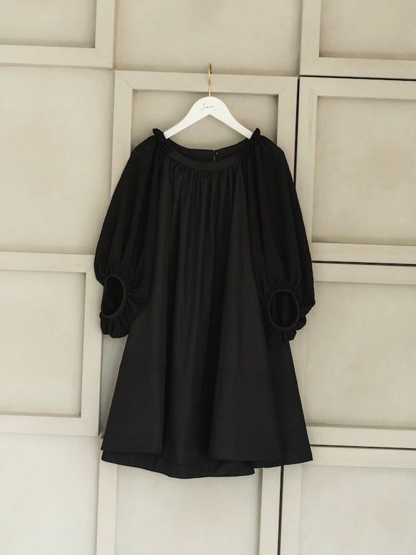 Shirring sleeves Tunic（Black）