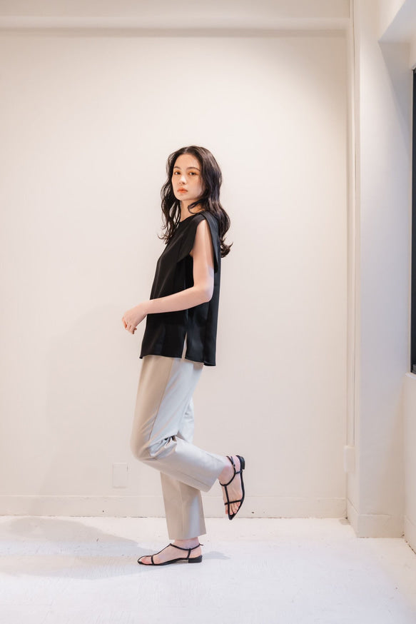 Tulip T-blouse （Black）