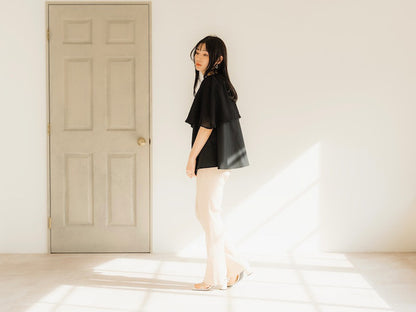 Cape blouse（Black）